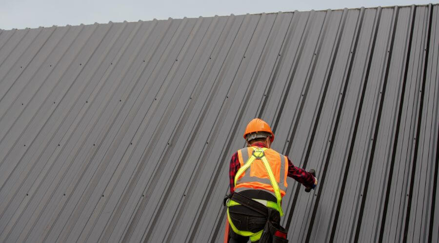 Professional gutter cleaning in Pipe Creek, TX